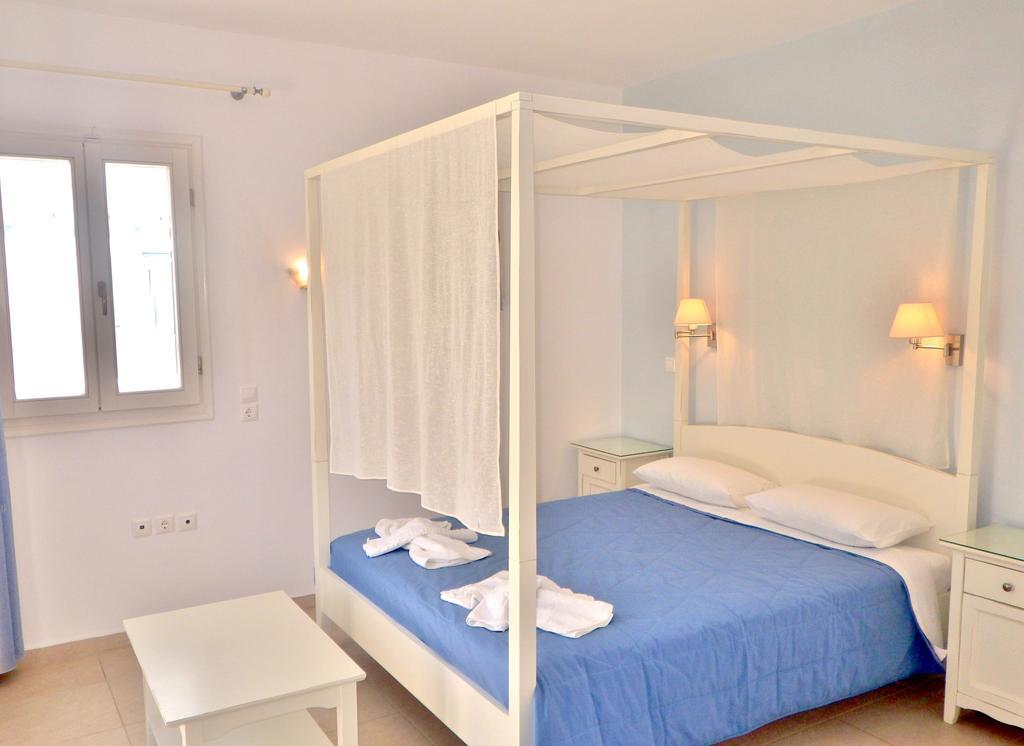 Dream Island Hotel Livadia  Room photo