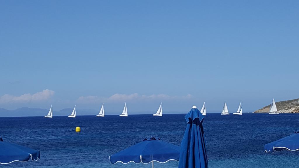 Dream Island Hotel Livadia  Exterior photo