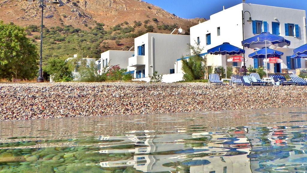Dream Island Hotel Livadia  Exterior photo